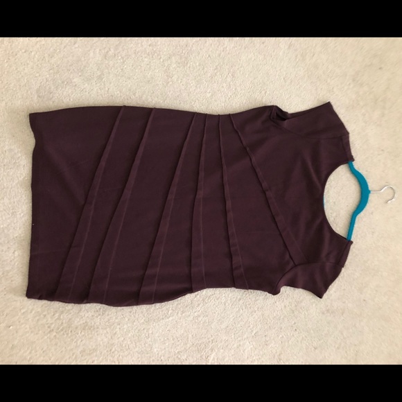 Dresses - Picture 6 of 8